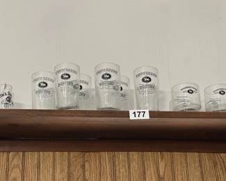 LOT OF TN SQUARE GLASSES AND OTHER GLASSES