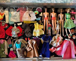 HIGHEST & BEST OFFER ON "FULL LOT" OF BARBIE ITEMS BY SAT. 3/1 4:00.