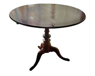 Mahogany 3-leg round table with top that spins. Available for pre-sale starting Wed/Feb 19. Call or text 931-996-2642 for pricing and details on or after the 19th.