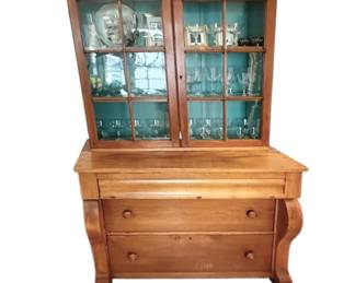 Step-back cabinet in amazing condition. Available for pre-sale starting Wed/Feb 19. Call or text 931-996-2642  for pricing and details on or after the 19th.