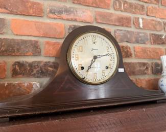 Mantle Clock