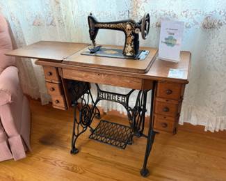 Singer Sewing Machine with Cabinet