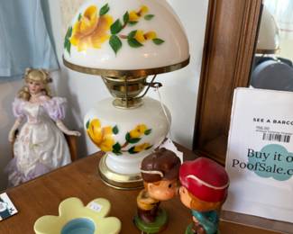 Yellow Roses Milk Glass Table Lamp