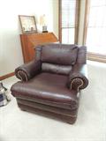 LIKE NEW LEATHER CHAIR WITH OTTAMAN