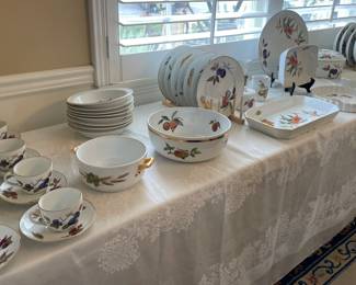 Royal Worcester pattern Gold  Evesham