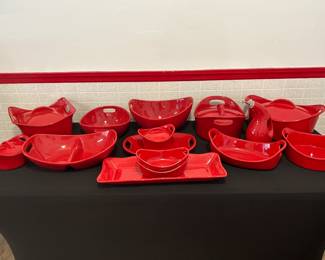 Rachael Raye Dishware