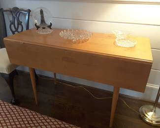Maple drop leaf table