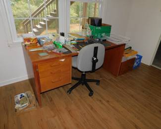 Desk And Office Supplies