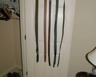 Mens Belts And Many Hangers