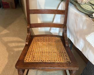 5 or more came bottom chairs