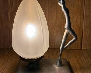 ART DECO LAMP