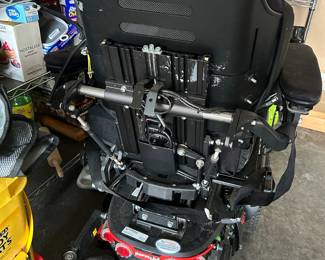 PERMOBIL MOBILITY CHAIR