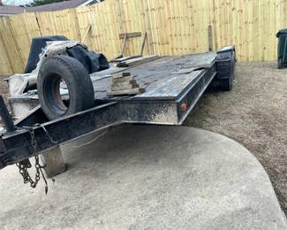 18FT HEAVY-DUTY FLATBED TRAILER