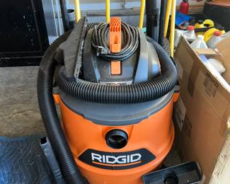 RIGID SHOP VACCUM