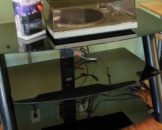 Technics Quartz Direct Drive Turntable, DJPREIII Phono Preamplifier TV Stereo Stand