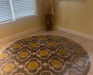Circular Rug -Needs to be cleaned! $30 Decorative vase $30. 