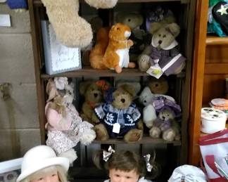Lee Middleton Dolls, Boyd's Bears, etc.