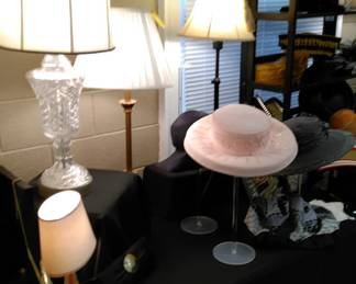 Beautiful table lamps for your home and wonderful hats (Easter is around the corner)!