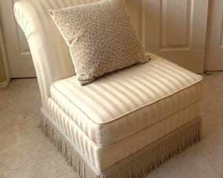 Stylus Custom Armless Chair