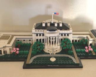Legos White House