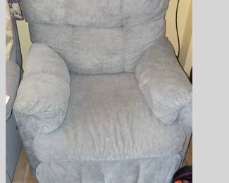 (small) Recliner for a FEMALE
