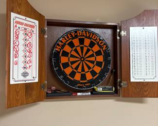 Harley Davidson dart board and case