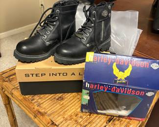 Ladies Harley Davidson boots, size 6