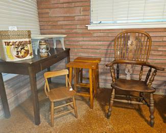 Beautiful Windsor chair, child's chair, two saddle stools.