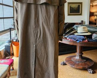 Like new men's duster by Australian Outback Collection. Size large