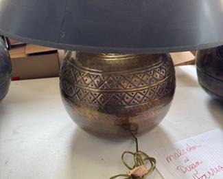 Contemporary metal lamp