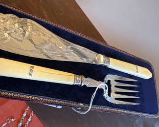 Antique carving set
