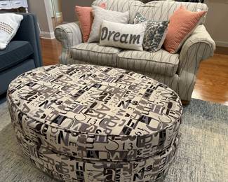  LOVE THIS COFFEE TABLE