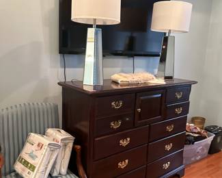  NICE  CHEST OF DRAWERS