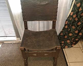 WOOD LEATHER CHAIR