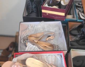 Anne Klein 