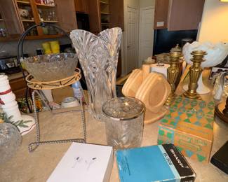 Vases, Vintage Calculator, Cross Pen set
