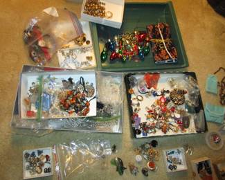 Tons of jewelry!!!