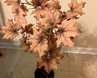 Large oak tree leaves arrangement $25