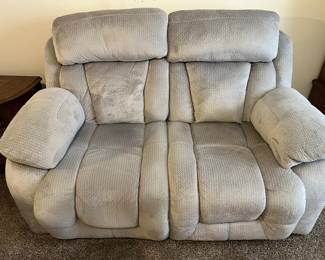Reclining suede loveseat. Super soft, very comfortable and clean $400
62long x 38 deep