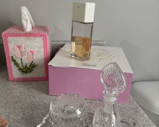 perfumes and princess house dresser set