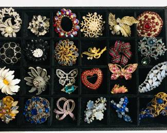 Fashion Brooches
