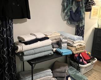 Lots of Bathroom Rugs, Blankets, Sheets, Pillows, Pillowcases