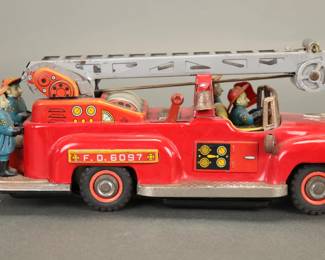 Vtg Marx tin litho friction firetruck toy
