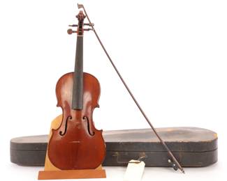 1645 Nicolaus Amatus violin with Didelot bow and coffin case