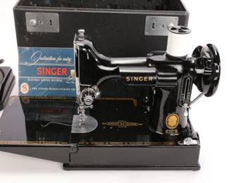 Singer Featherweight Sewing Machine