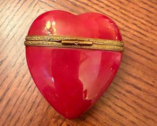 #41 Limoges heart trinket box $40.00