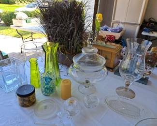 VARIOUS GLASS CONTAINERS