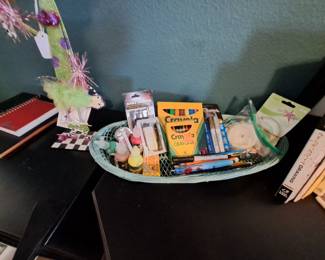 ART SUPPLIES