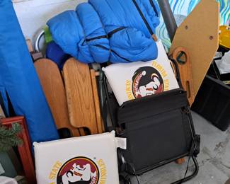 FOLDING BEACH/CONCERT CHAIRS, FLORIDA STATE COLLECTIBLES AND MORE