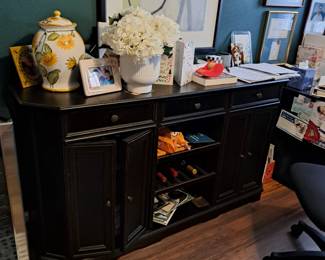 BLACK MULTI FUNCTIONAL CHEST